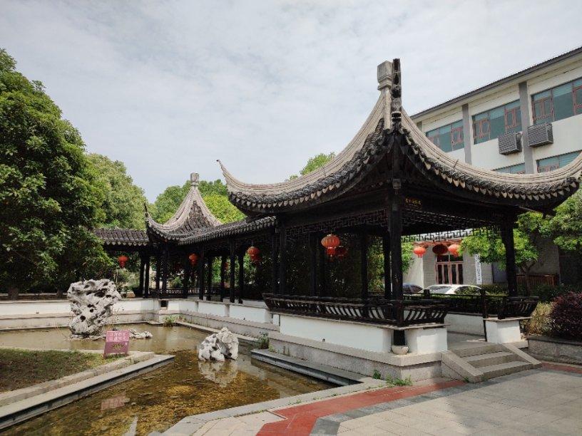 胡可带儿子游新加坡,安吉瘦回“东北宋仲基”,小鱼儿胖出新高度